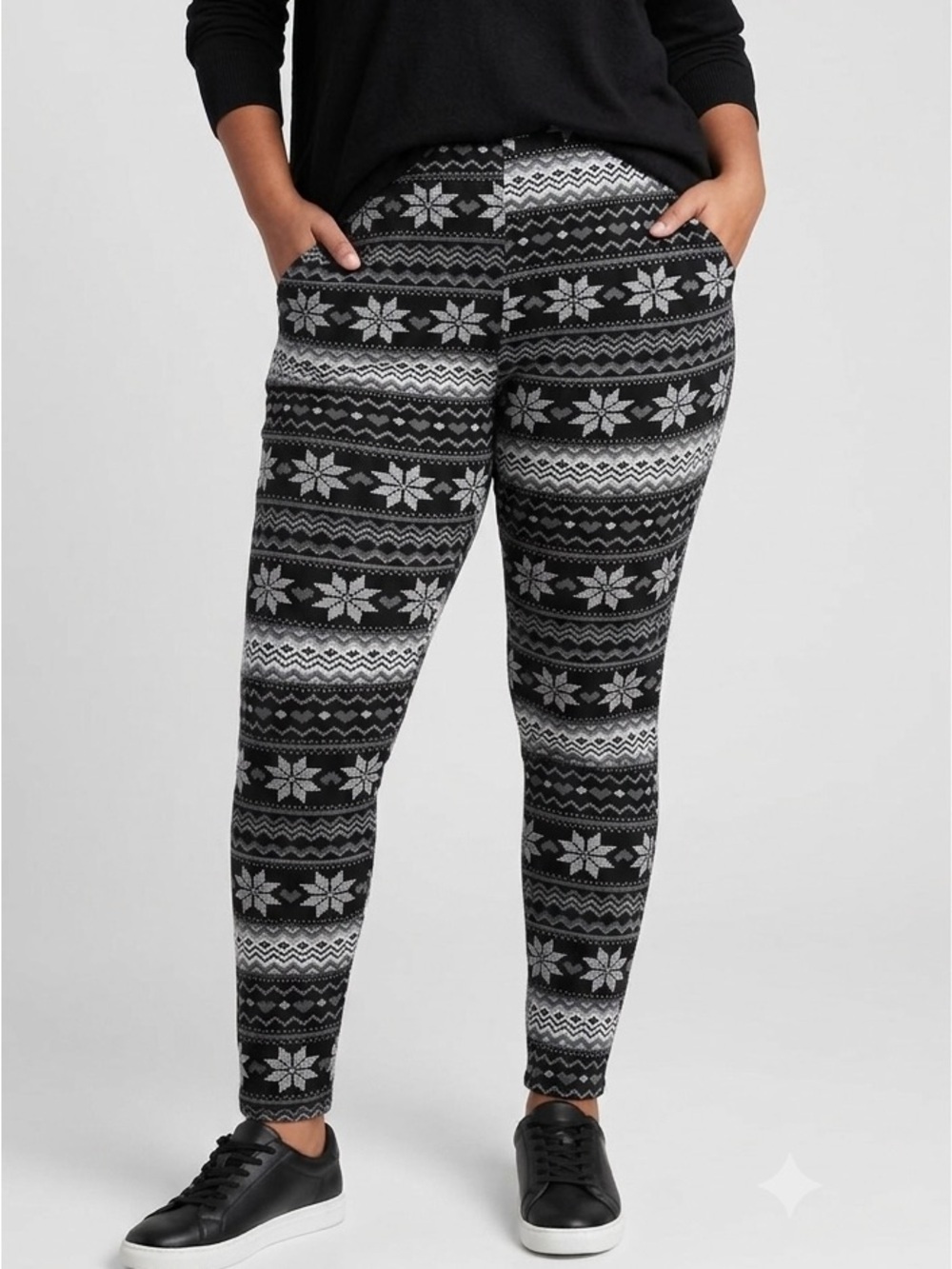 JUST COZY Black and White Snowflake Faux Lined leggings size XL-3X